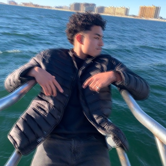 Meet your Posher, Alan - Picture 1 of 1